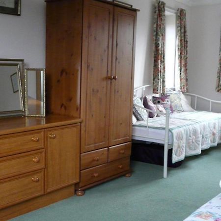 Bramley Cottage Holidays Chichester Luaran gambar